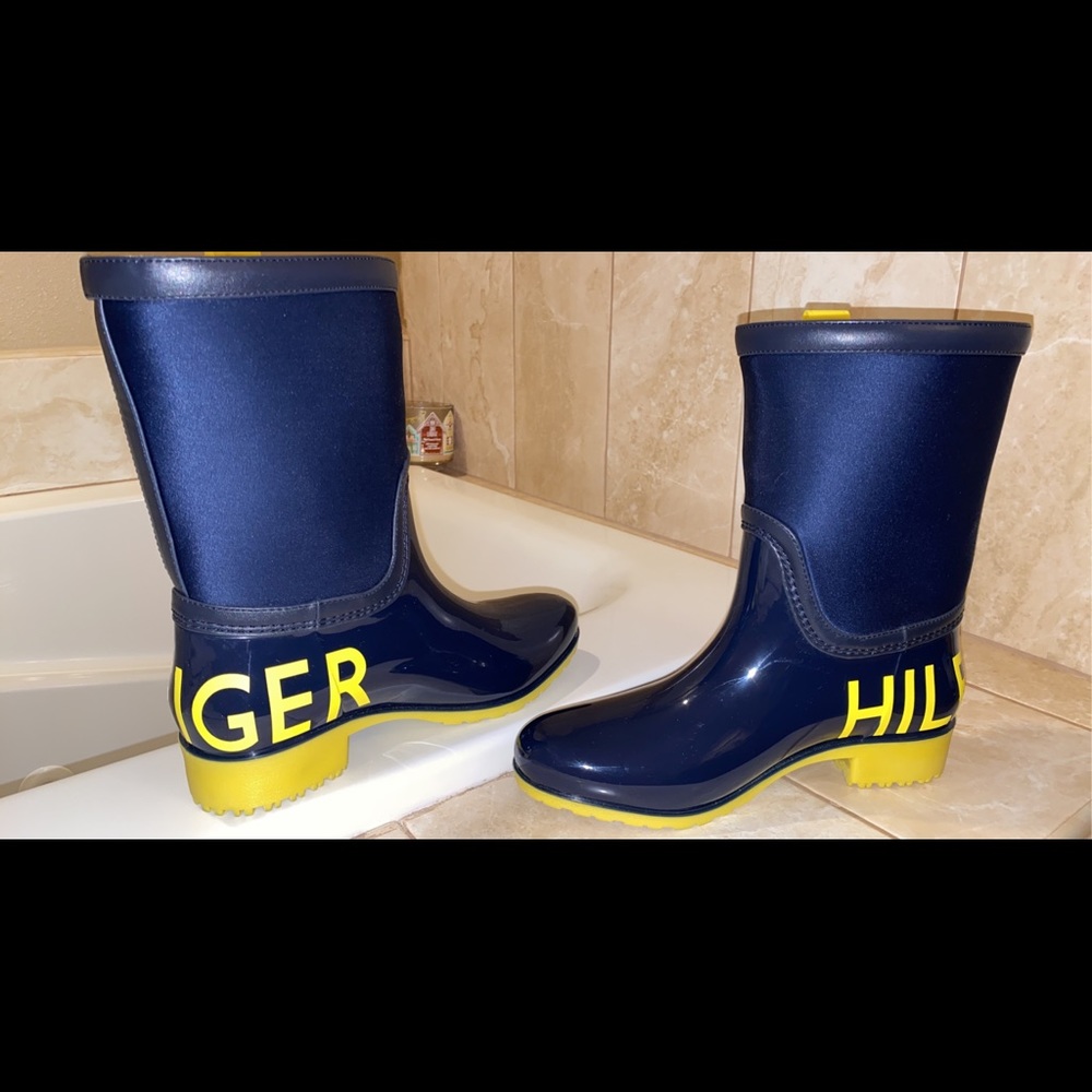 Women Tommy Hilfiger Blue & Yellow Rain Boots ☔️